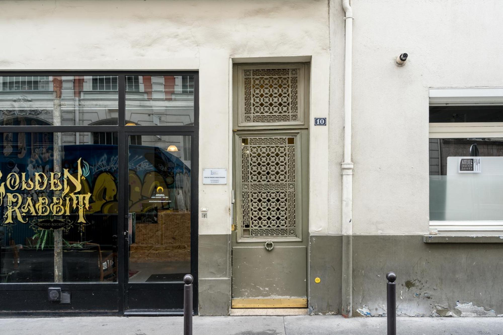 Elegant And Modern Parisian Charm Daire Dış mekan fotoğraf